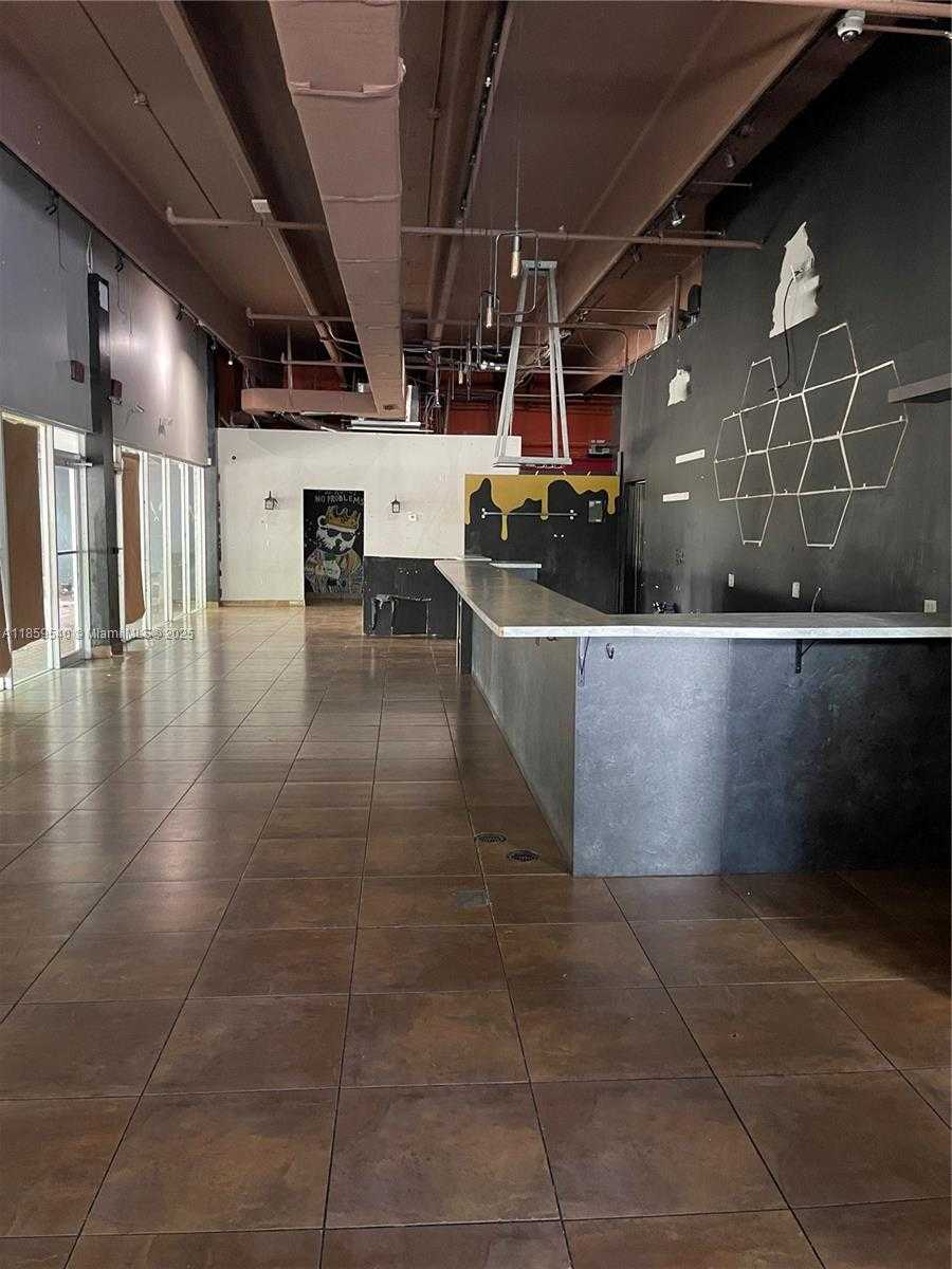Small Image of 1777 SOUTH WEST 3 AV, Miami Number 10
