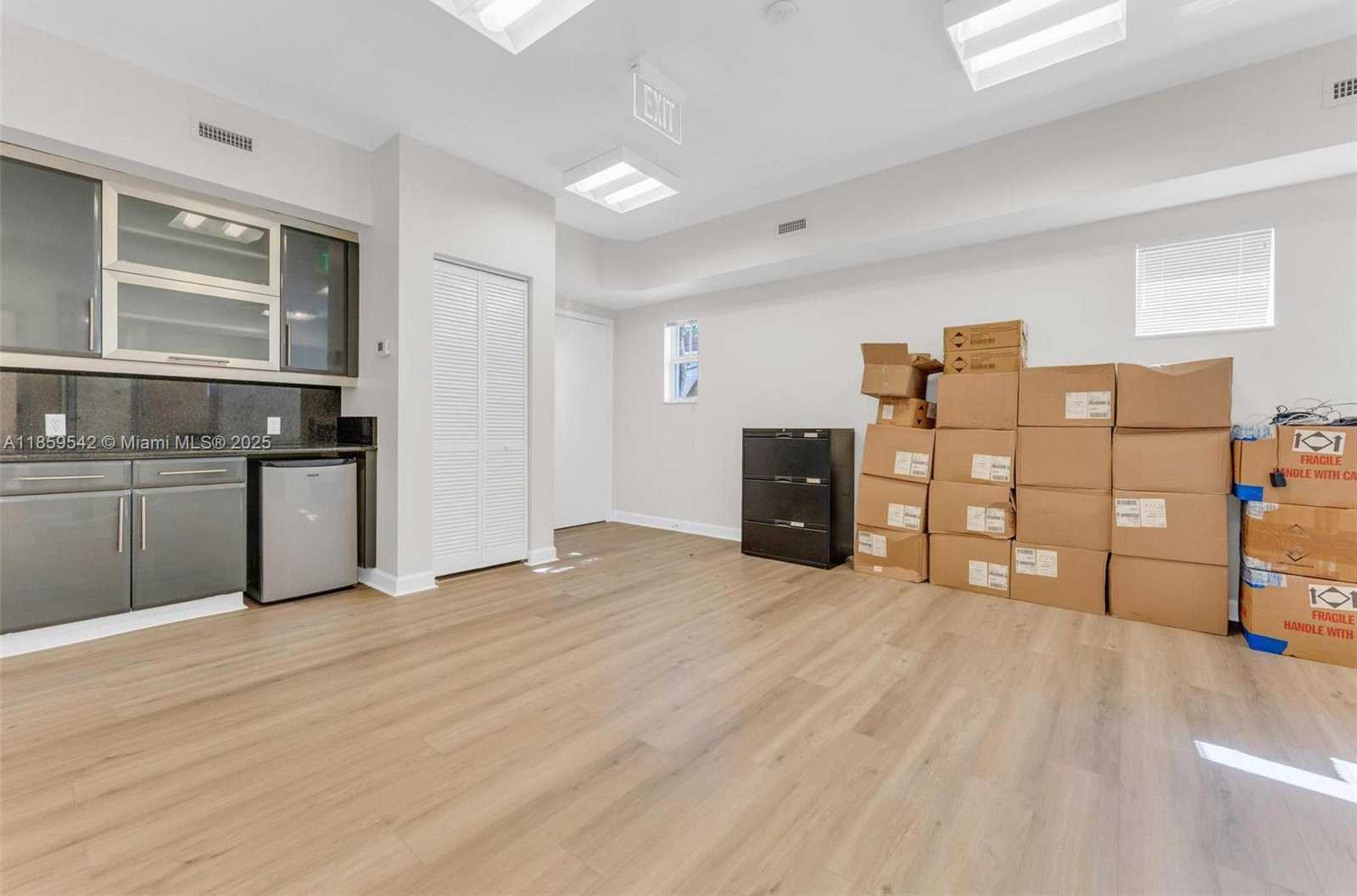 Small Image of 124 NORTH SWINTON AVE #A, Delray Beach Number 9