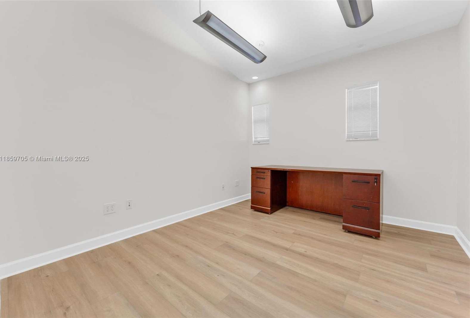 Small Image of 124 NORTH SWINTON AVE #B, Delray Beach Number 13