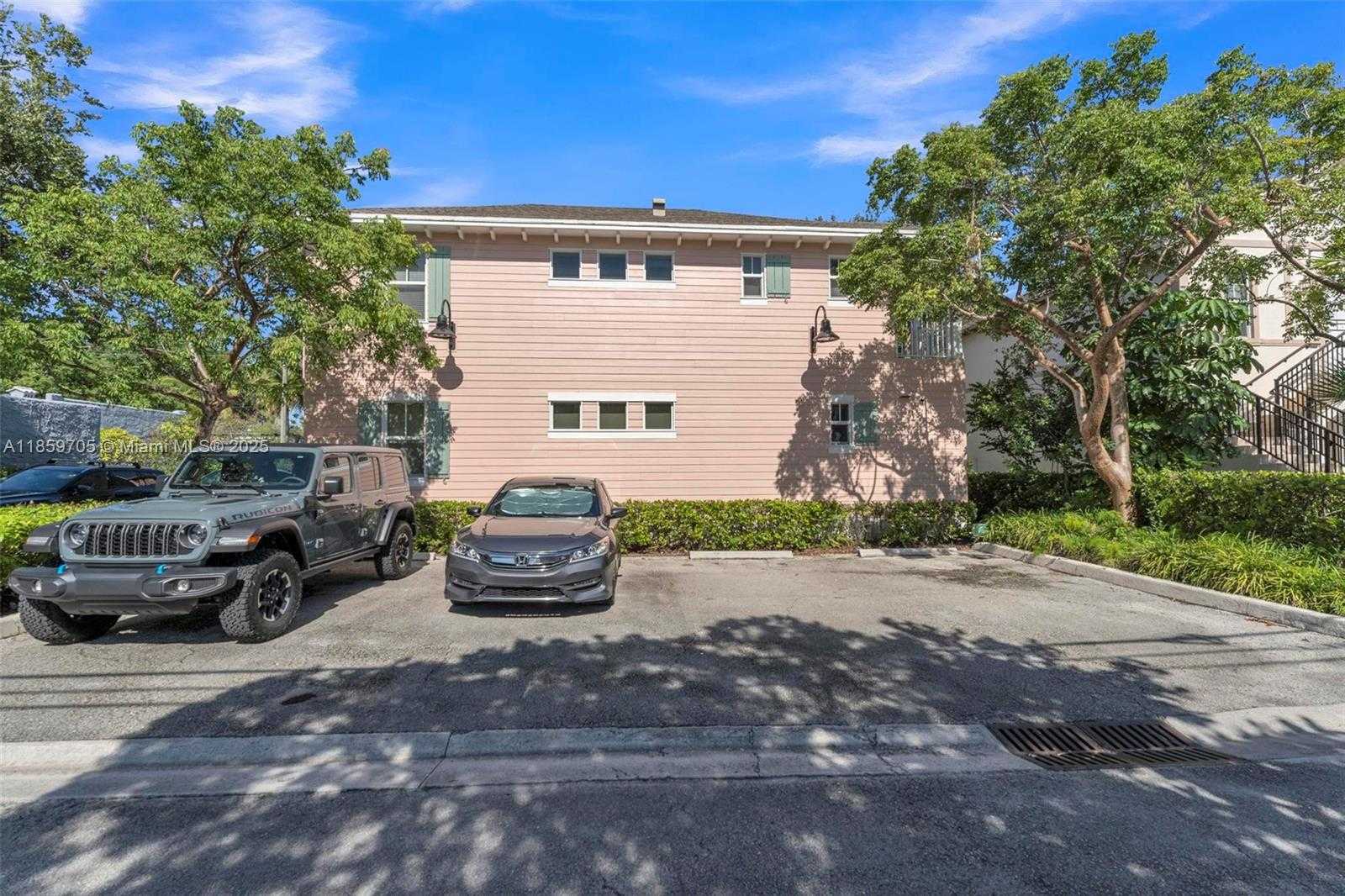 Small Image of 124 NORTH SWINTON AVE #B, Delray Beach Number 24