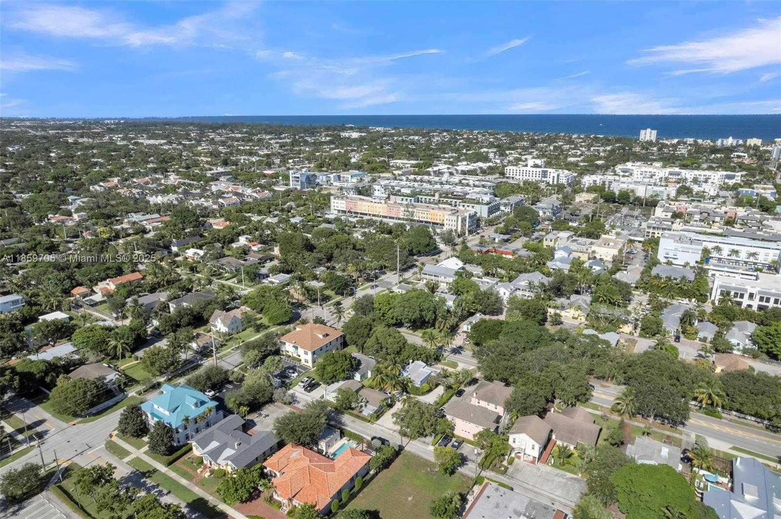 Small Image of 124 NORTH SWINTON AVE #B, Delray Beach Number 29