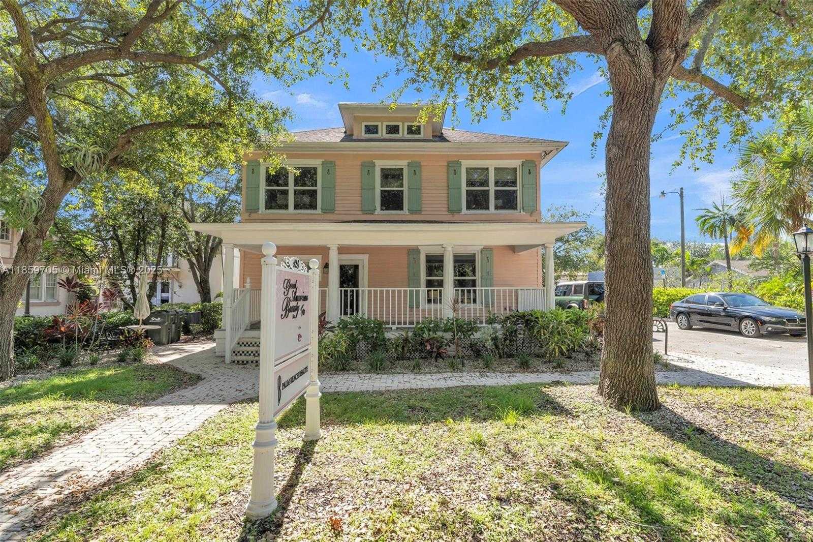Small Image of 124 NORTH SWINTON AVE #B, Delray Beach Number 3