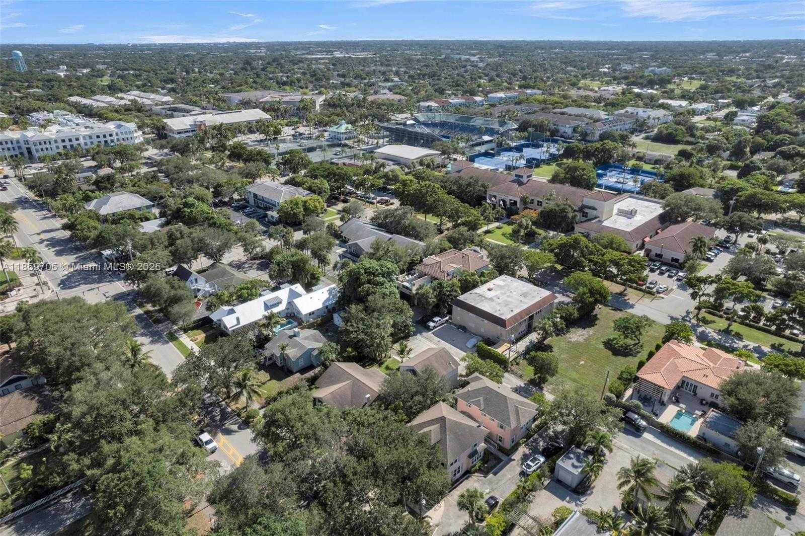 Small Image of 124 NORTH SWINTON AVE #B, Delray Beach Number 30