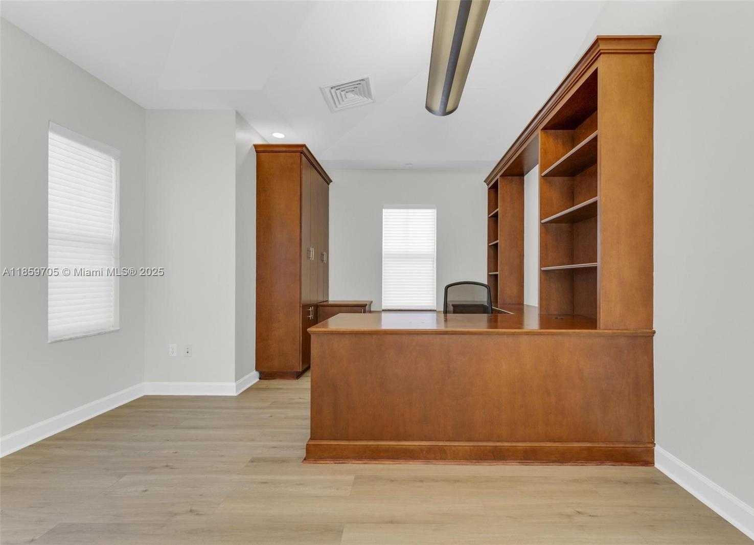 Small Image of 124 NORTH SWINTON AVE #B, Delray Beach Number 7