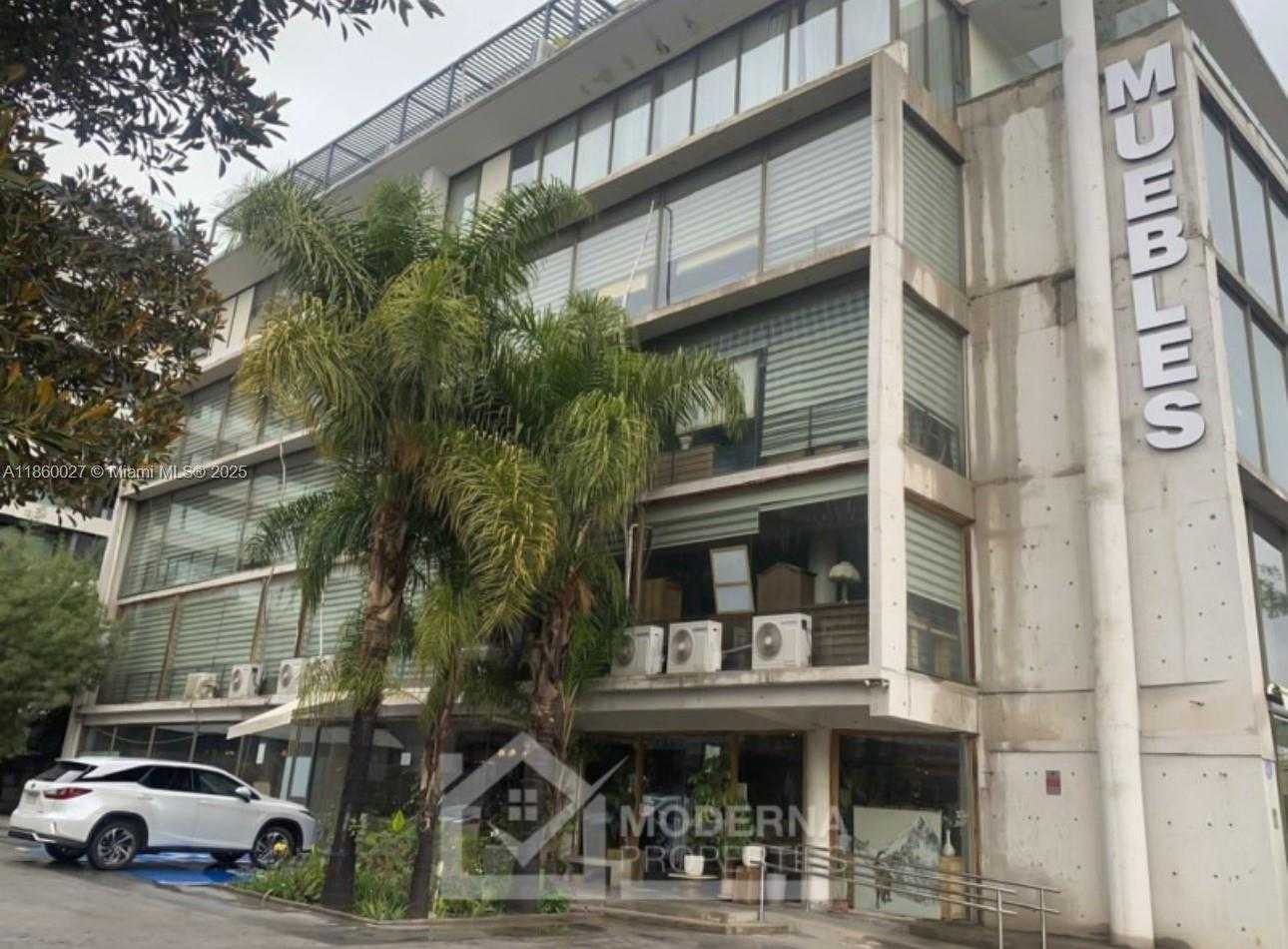 Small Image of 10 527 #Santiago Chile, Out of City Number 3