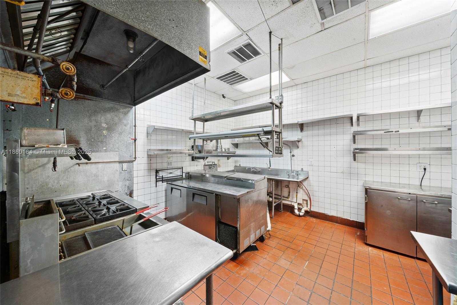 Small Image of 1040 ALTON RD, Miami Beach Number 19
