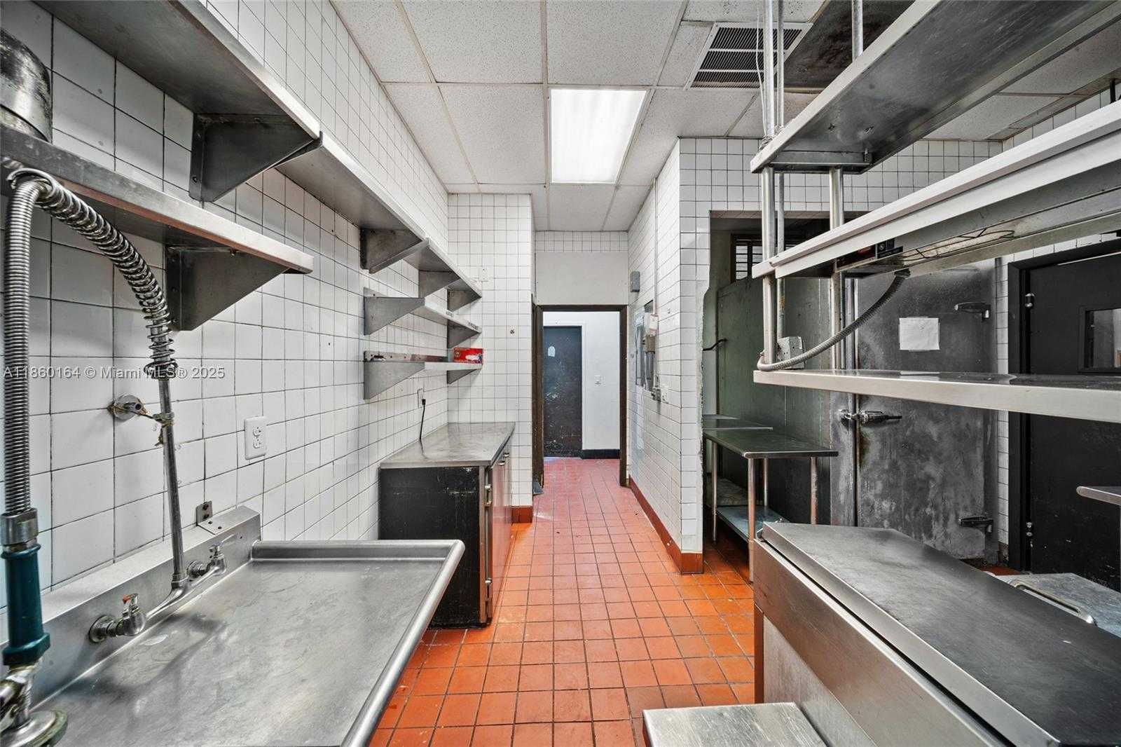 Small Image of 1040 ALTON RD, Miami Beach Number 21