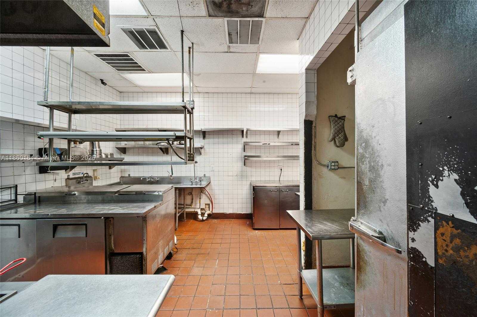 Small Image of 1040 ALTON RD, Miami Beach Number 23