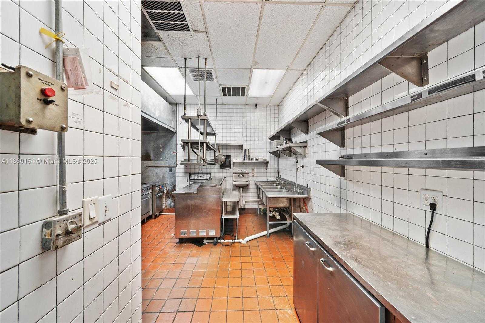 Small Image of 1040 ALTON RD, Miami Beach Number 25
