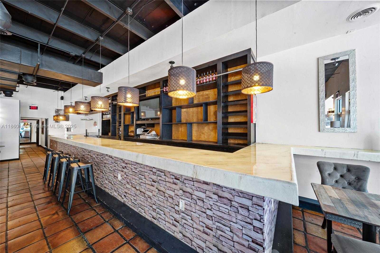 Small Image of 1040 ALTON RD, Miami Beach Number 4