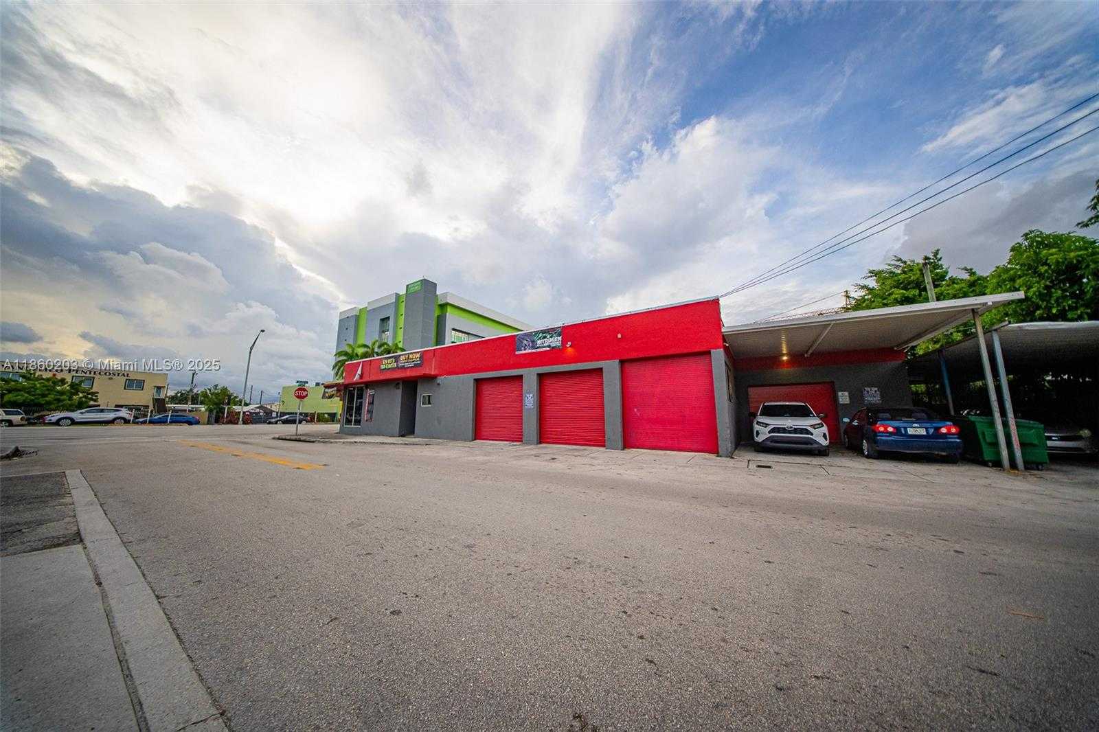 Small Image of 101 NORTH WEST 27TH AVE, Miami Number 12