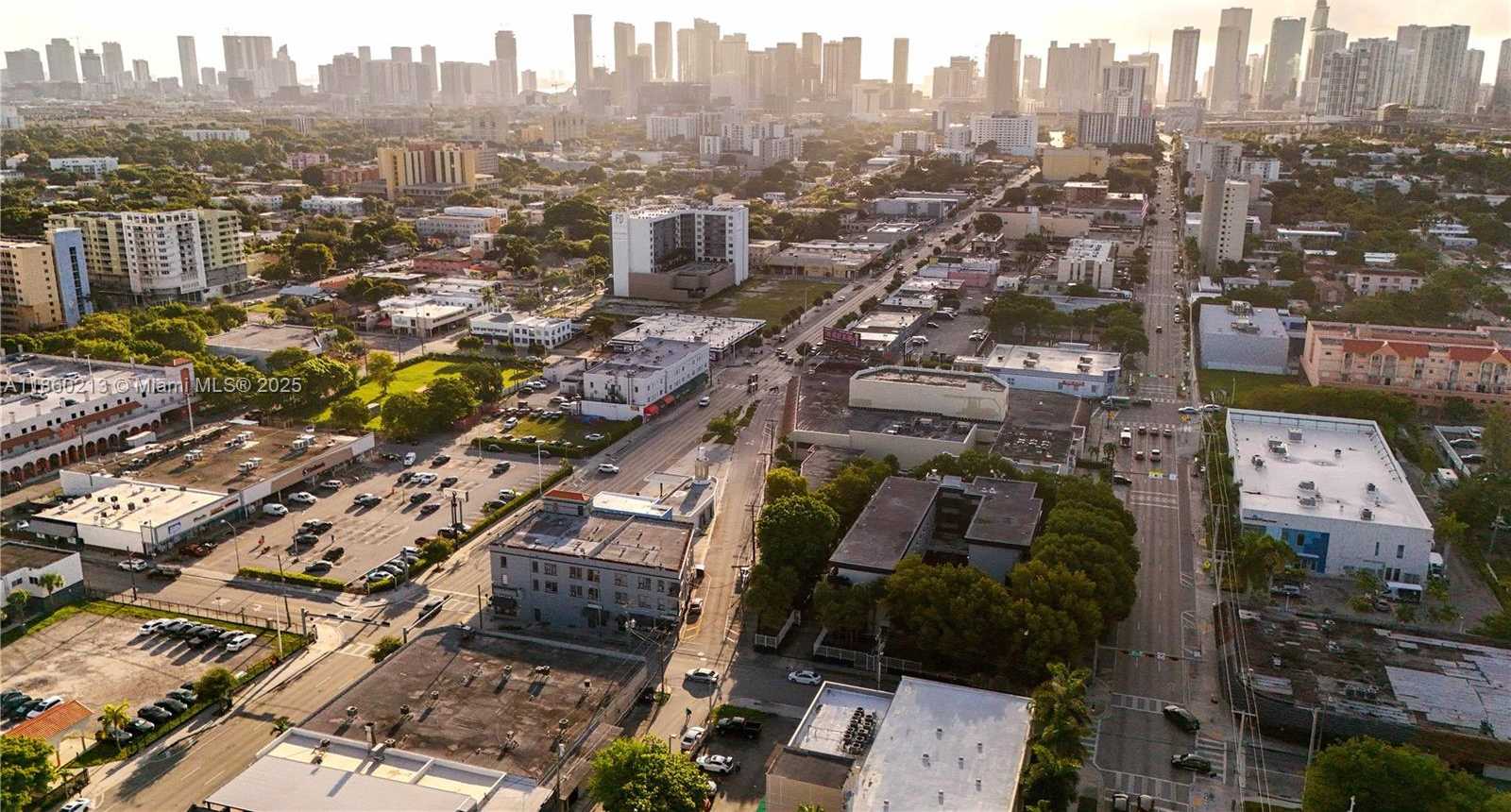 Small Image of 1274 WEST FLAGLER ST, Miami Number 12