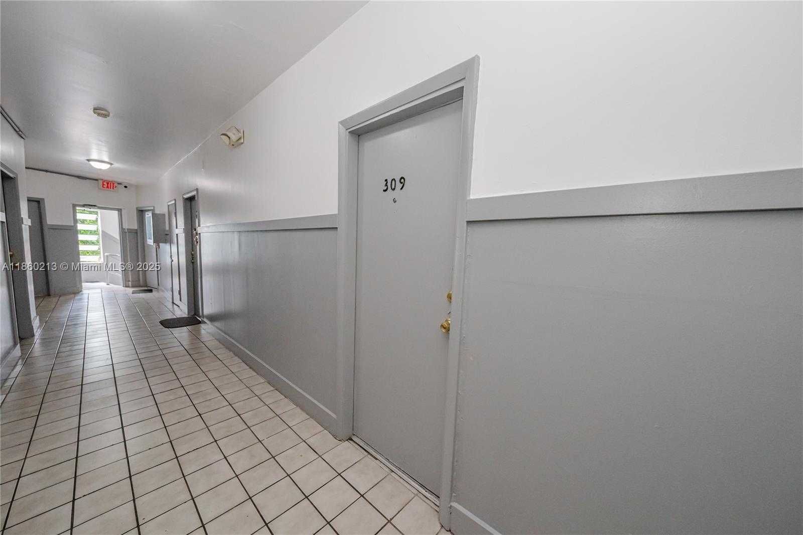 Small Image of 1274 WEST FLAGLER ST, Miami Number 13