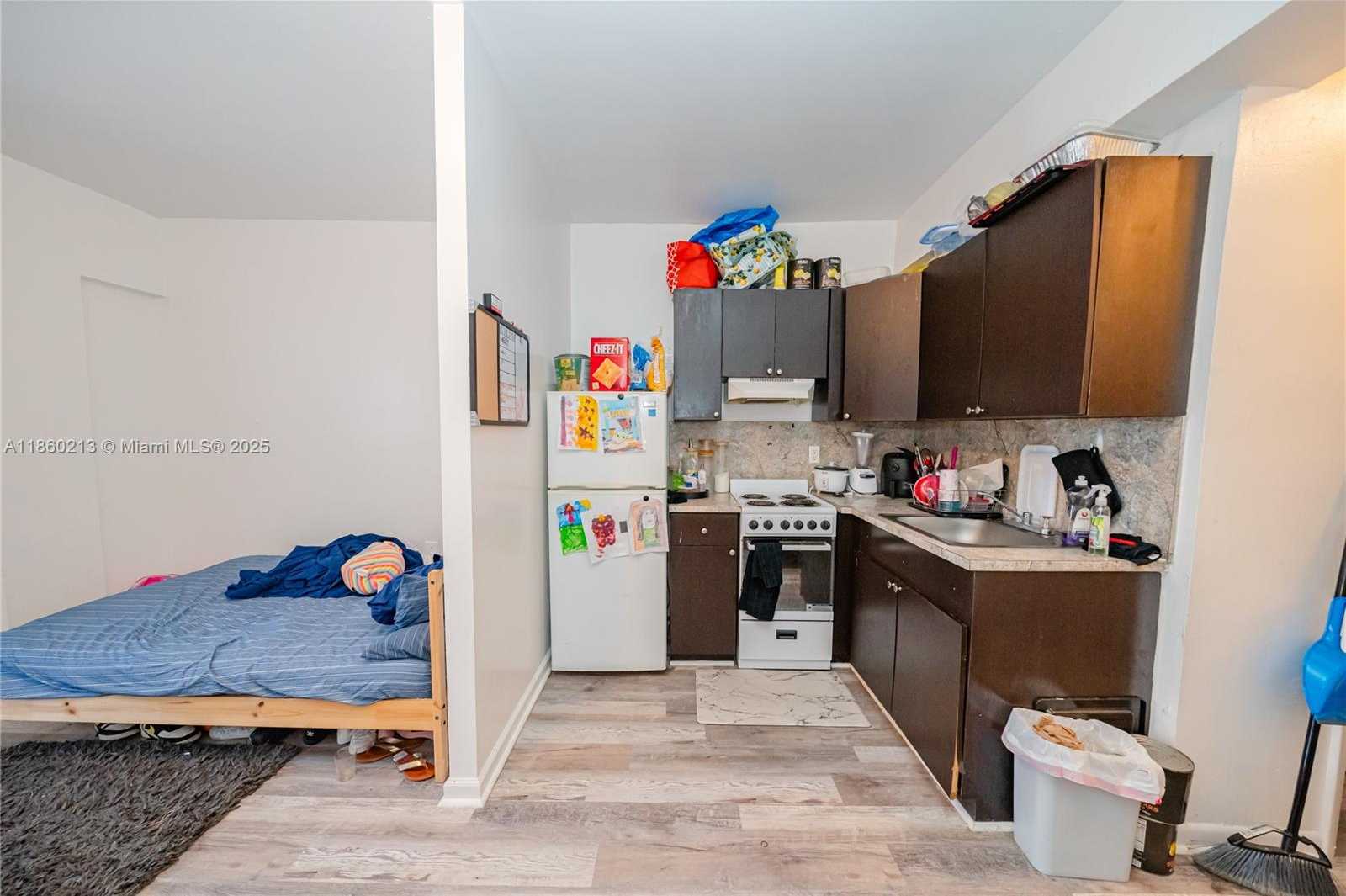 Small Image of 1274 WEST FLAGLER ST, Miami Number 17