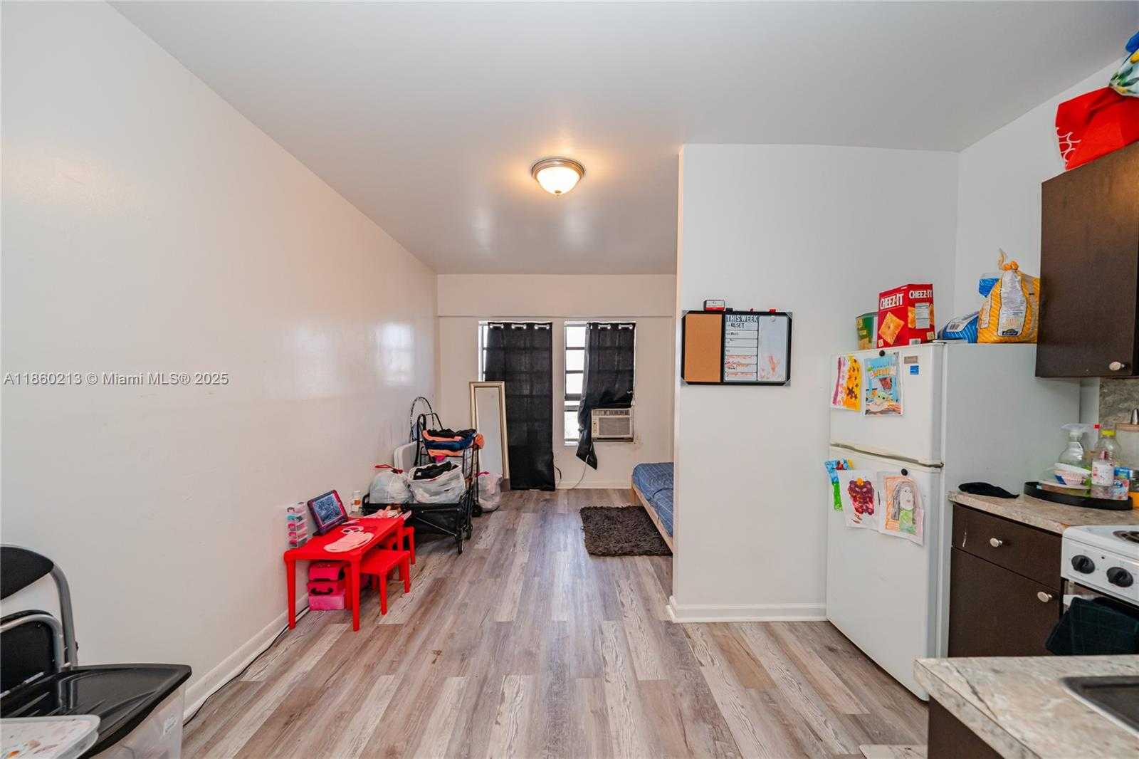 Small Image of 1274 WEST FLAGLER ST, Miami Number 19