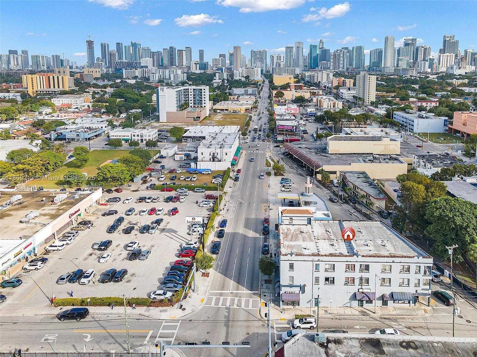 Small Image of 1274 WEST FLAGLER ST, Miami Number 6