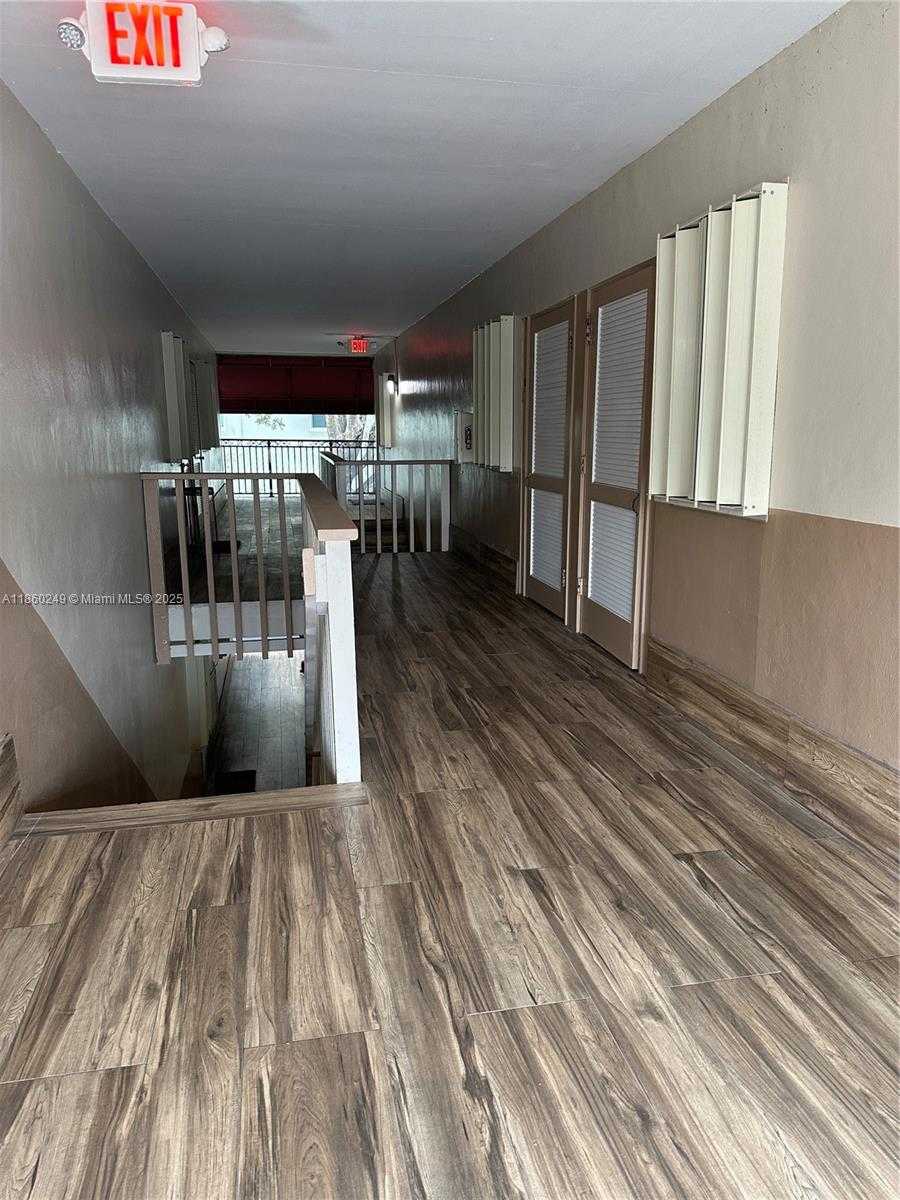 Small Image of 2313 NORTH EAST 2ND ST, Pompano Beach Number 15