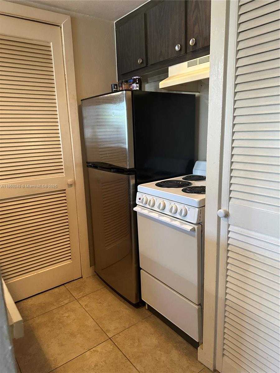 Small Image of 2313 NORTH EAST 2ND ST, Pompano Beach Number 17