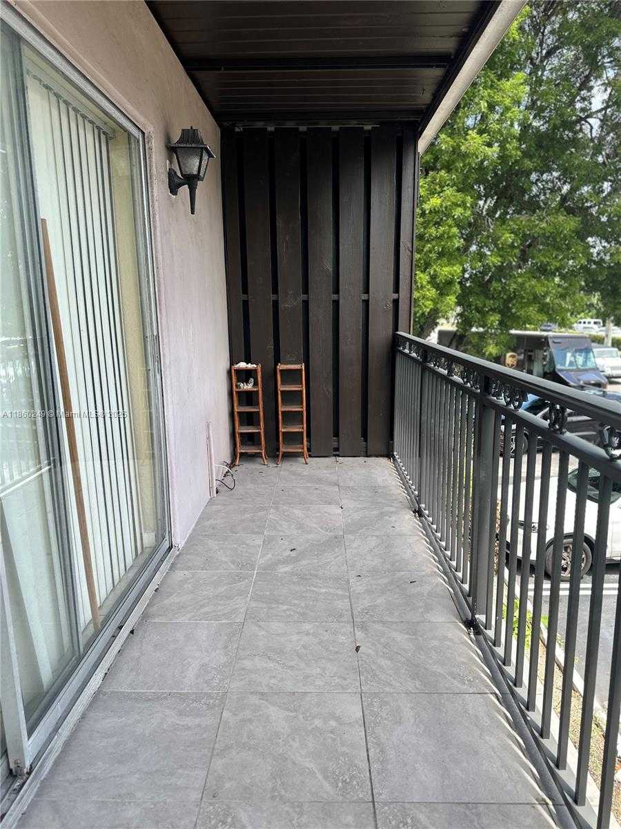 Small Image of 2313 NORTH EAST 2ND ST, Pompano Beach Number 19