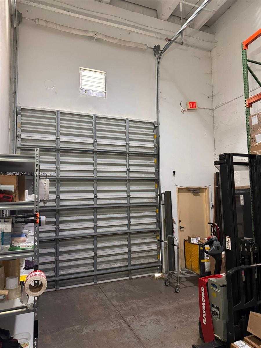 Small Image of 6020 NORTH WEST 99TH AVE #313, Doral Number 7