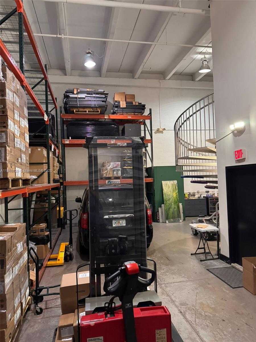 Small Image of 6020 NORTH WEST 99TH AVE #313, Doral Number 9