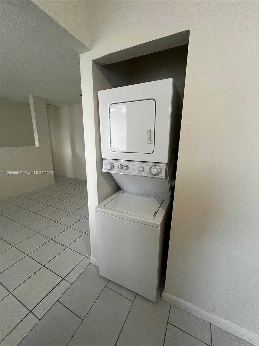Small Image of 126 SOUTH WEST 21ST AVE, Miami Number 20