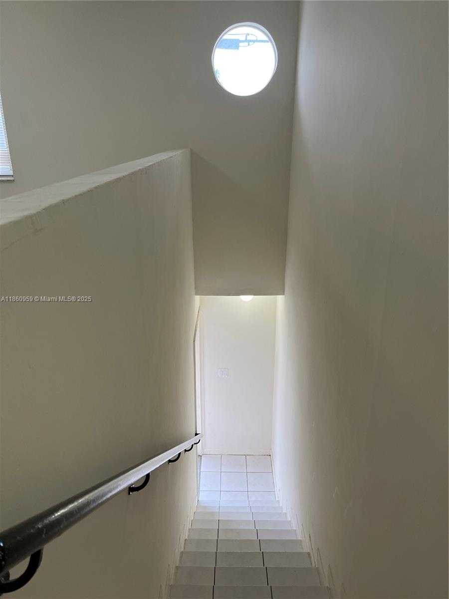 Small Image of 126 SOUTH WEST 21ST AVE, Miami Number 8