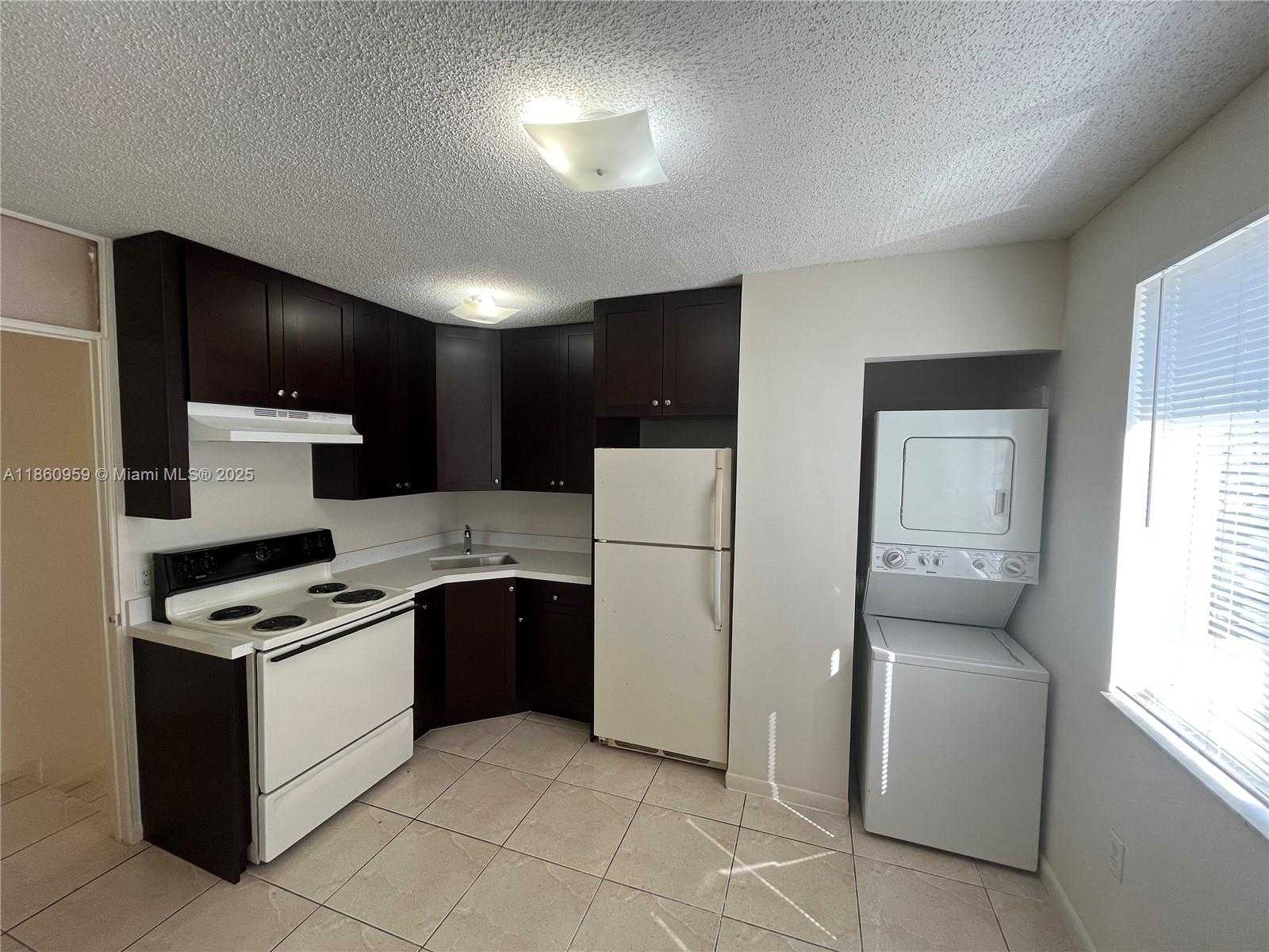 Small Image of 126 SOUTH WEST 21ST AVE, Miami Number 9