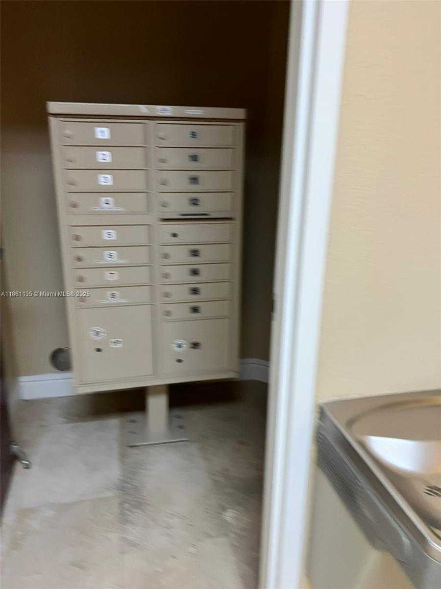 Small Image of 14750 SOUTH WEST 26TH ST, Miami Number 7