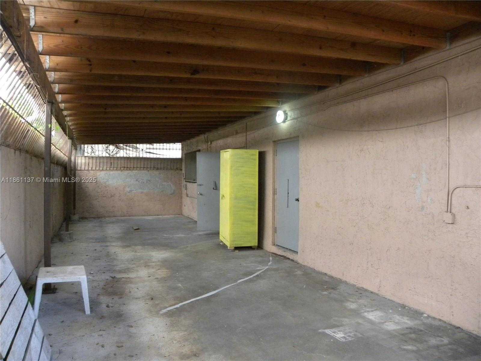 Small Image of 2529 NORTH WEST 23RD ST, Miami Number 11