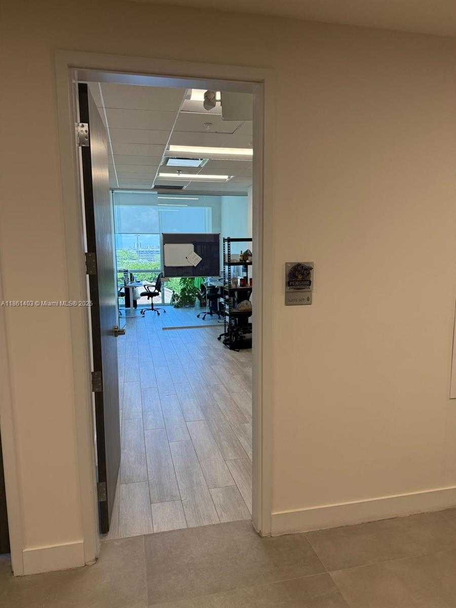 Small Image of 800 SOUTH EAST 4TH AVE #509, Hallandale Beach Number 12