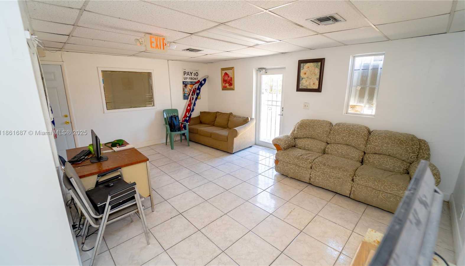 Small Image of 10822 NORTH WEST 7TH AVE, Miami Number 14