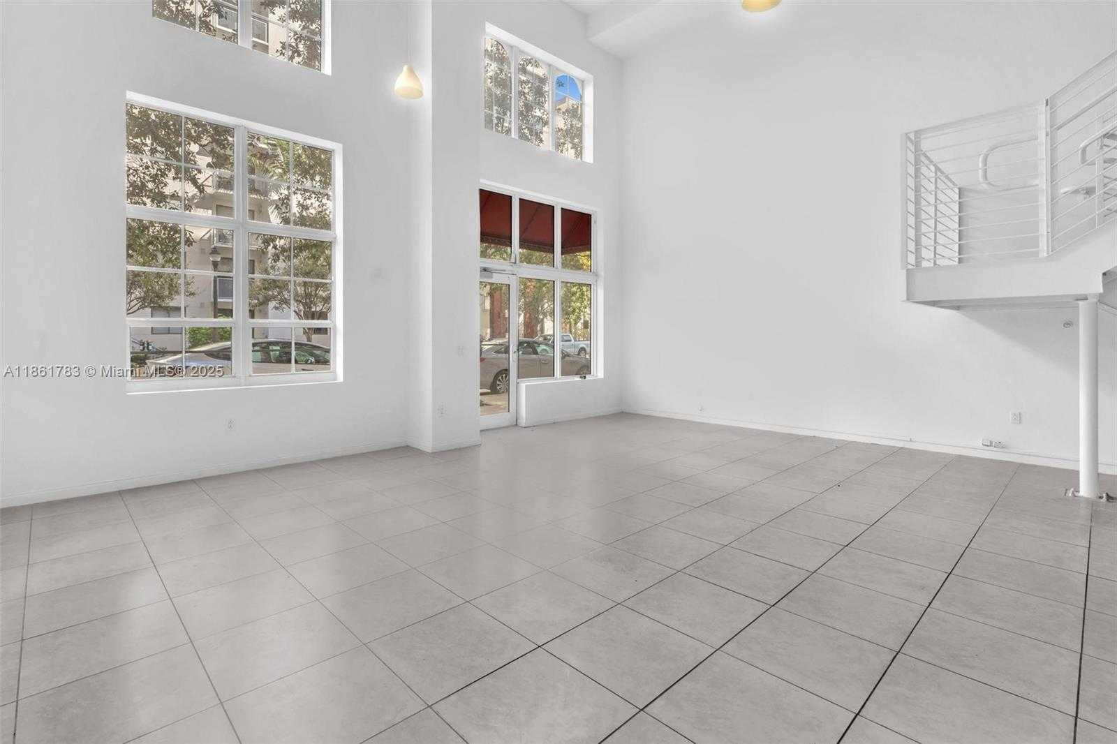 Small Image of 410 EVERNIA ST #113, West Palm Beach Number 11