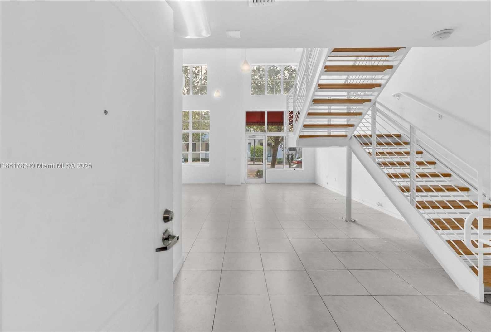 Small Image of 410 EVERNIA ST #113, West Palm Beach Number 25