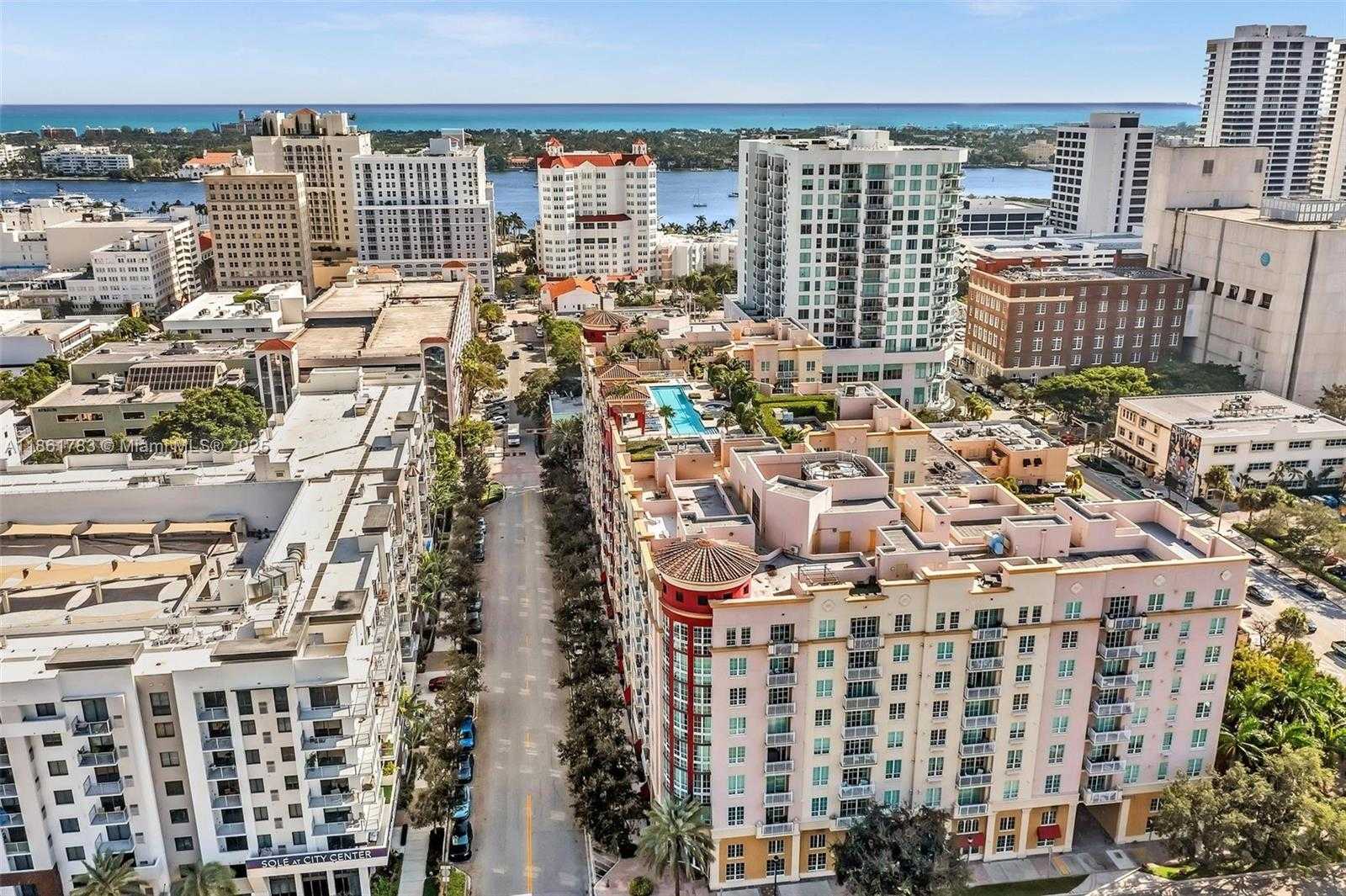 Small Image of 410 EVERNIA ST #113, West Palm Beach Number 3