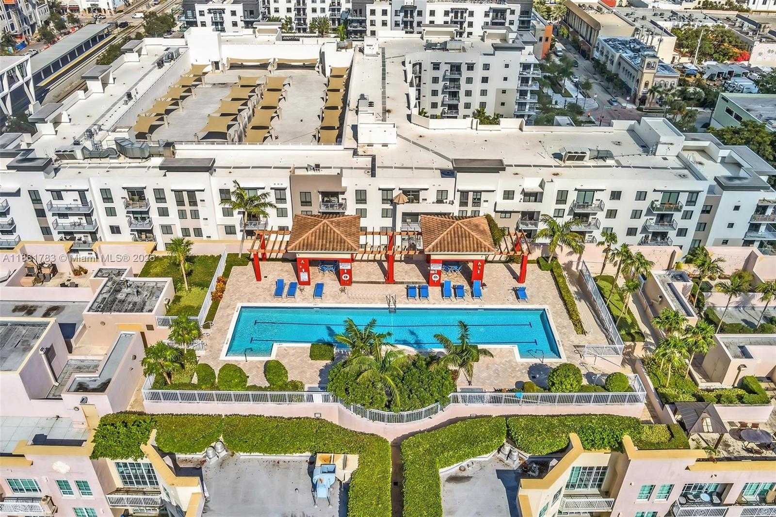 Small Image of 410 EVERNIA ST #113, West Palm Beach Number 34