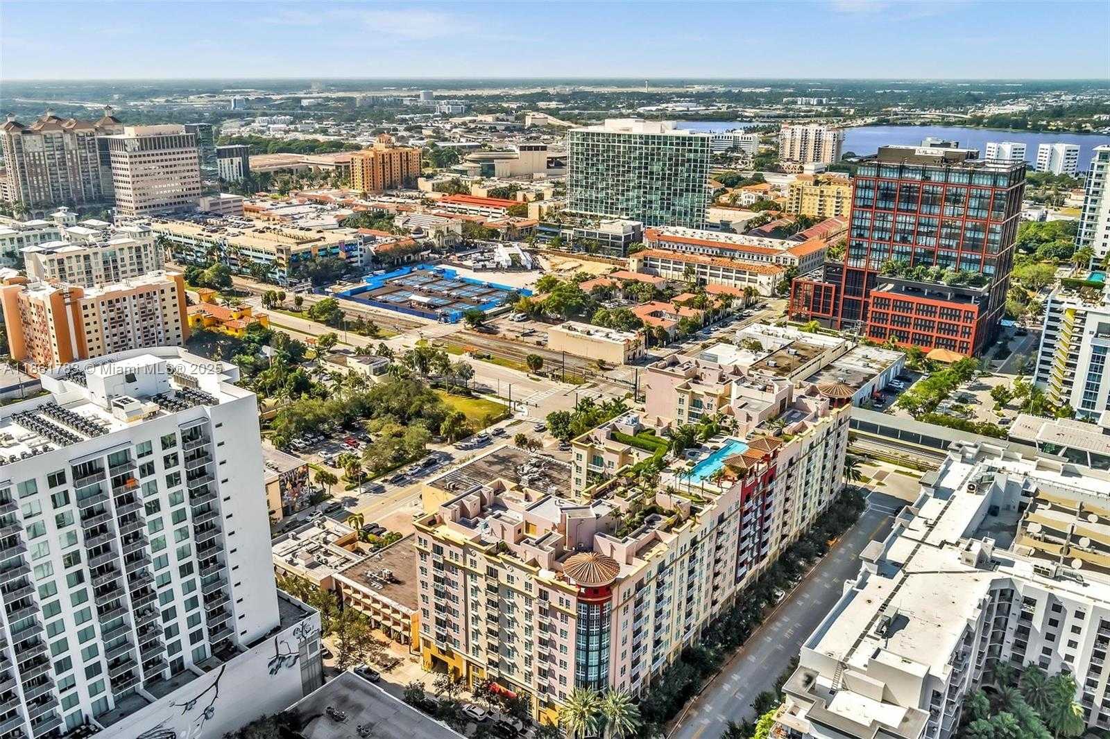 Small Image of 410 EVERNIA ST #113, West Palm Beach Number 36