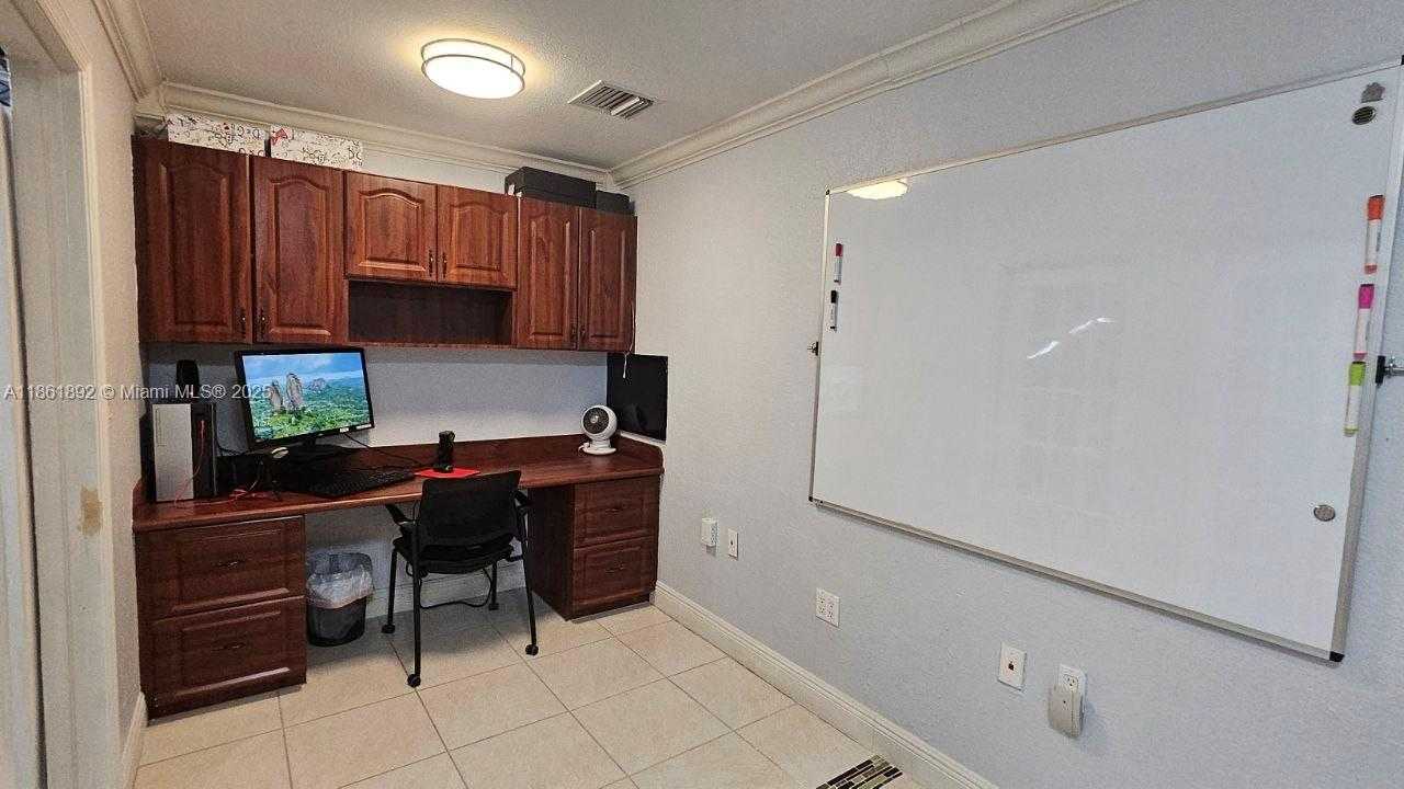 Small Image of 2441 NORTH WEST 93RD AVE #103, Doral Number 13