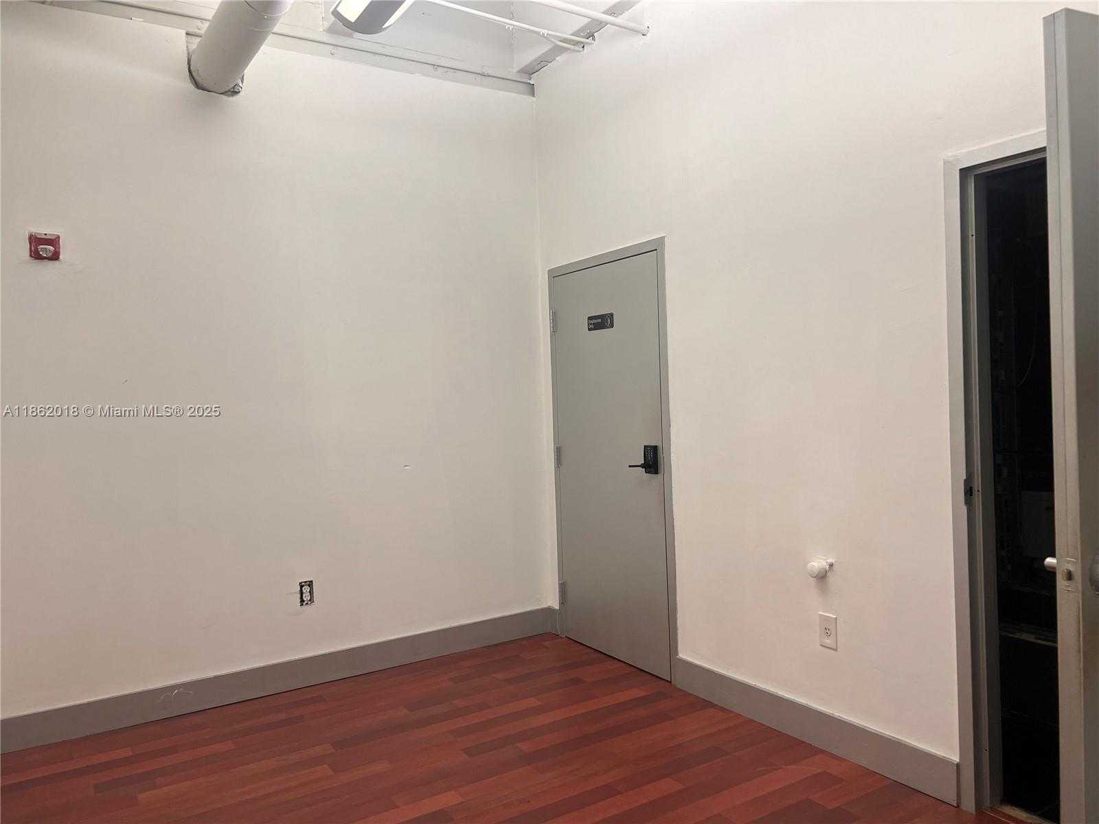 Small Image of 1221 SOUTH WEST 27TH AVE - 2ND FLOOR, Miami Number 11