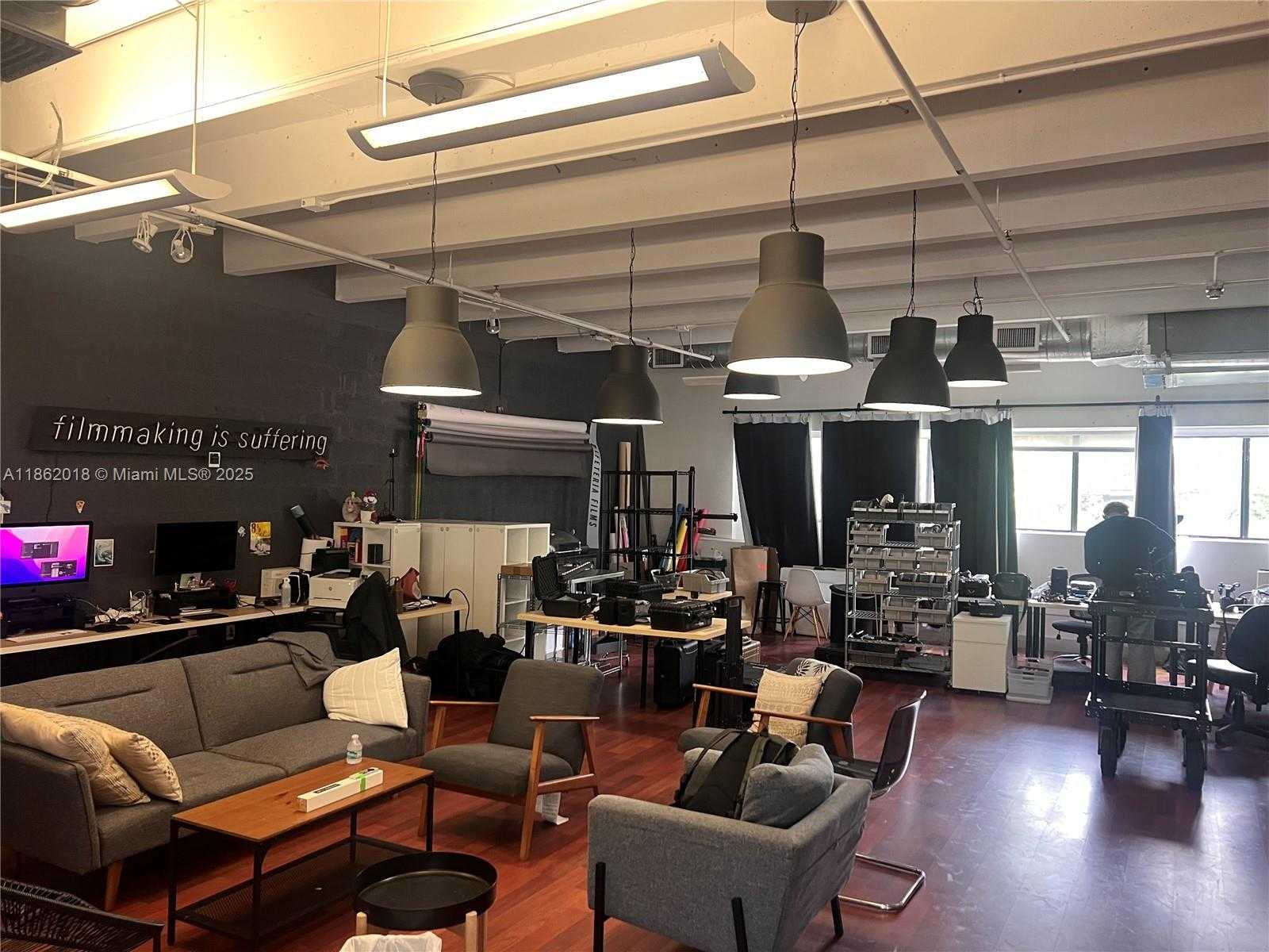 Small Image of 1221 SOUTH WEST 27TH AVE - 2ND FLOOR, Miami Number 8