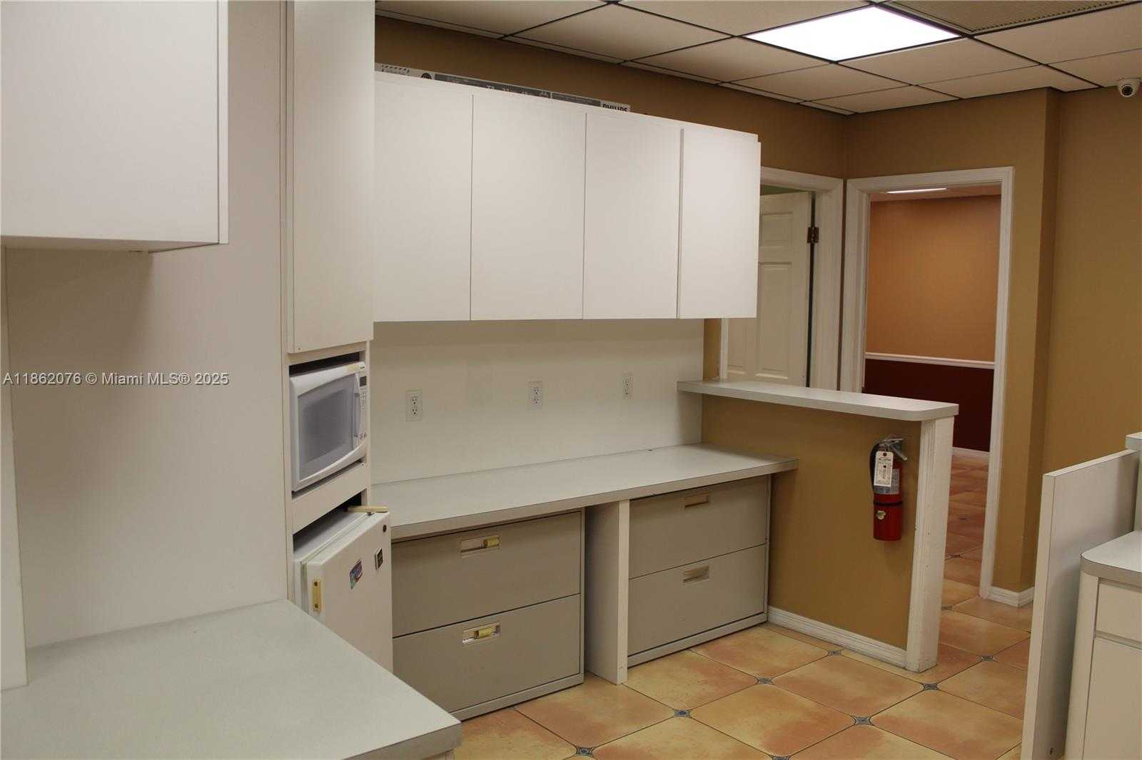 Small Image of 7800 WEST OAKLAND PARK BLVD #4A11, Sunrise Number 21