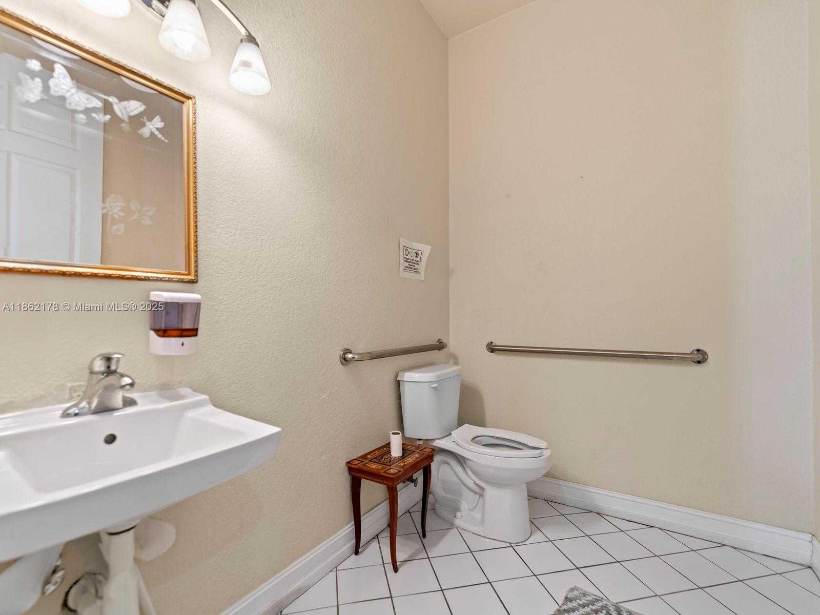 Small Image of 45 NORTH WEST 4TH ST, Homestead Number 23