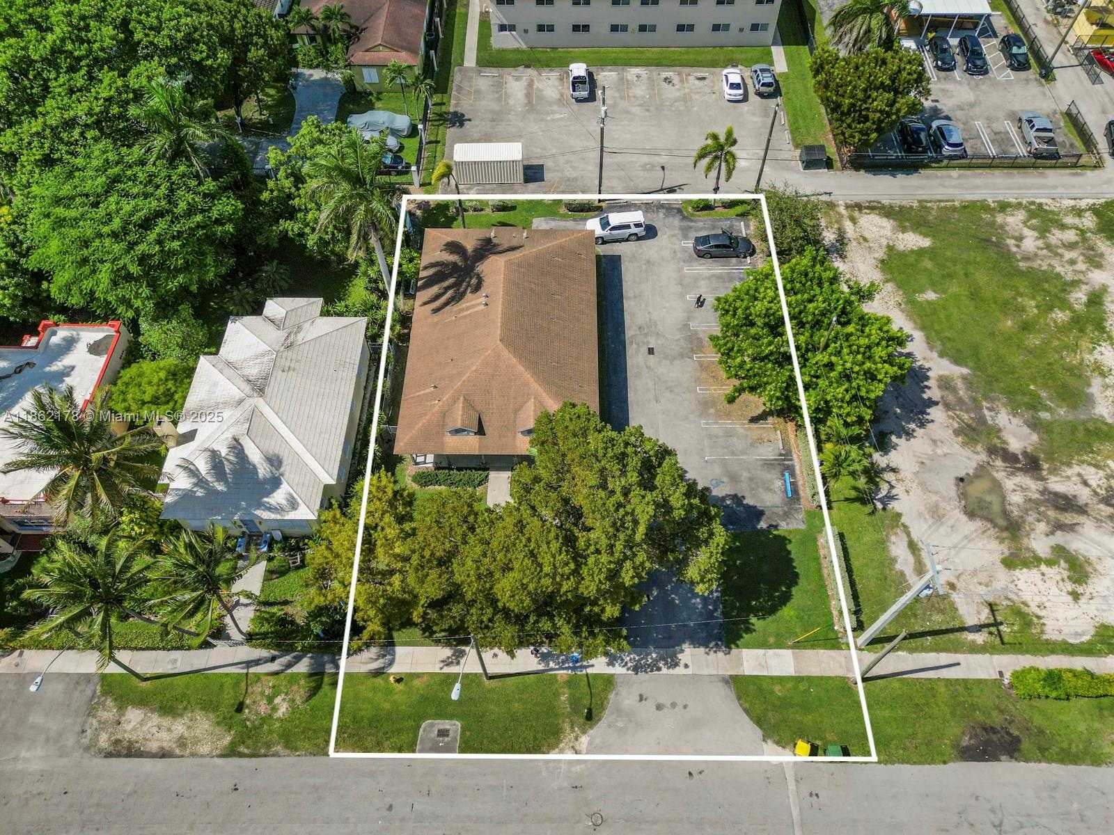 Small Image of 45 NORTH WEST 4TH ST, Homestead Number 31