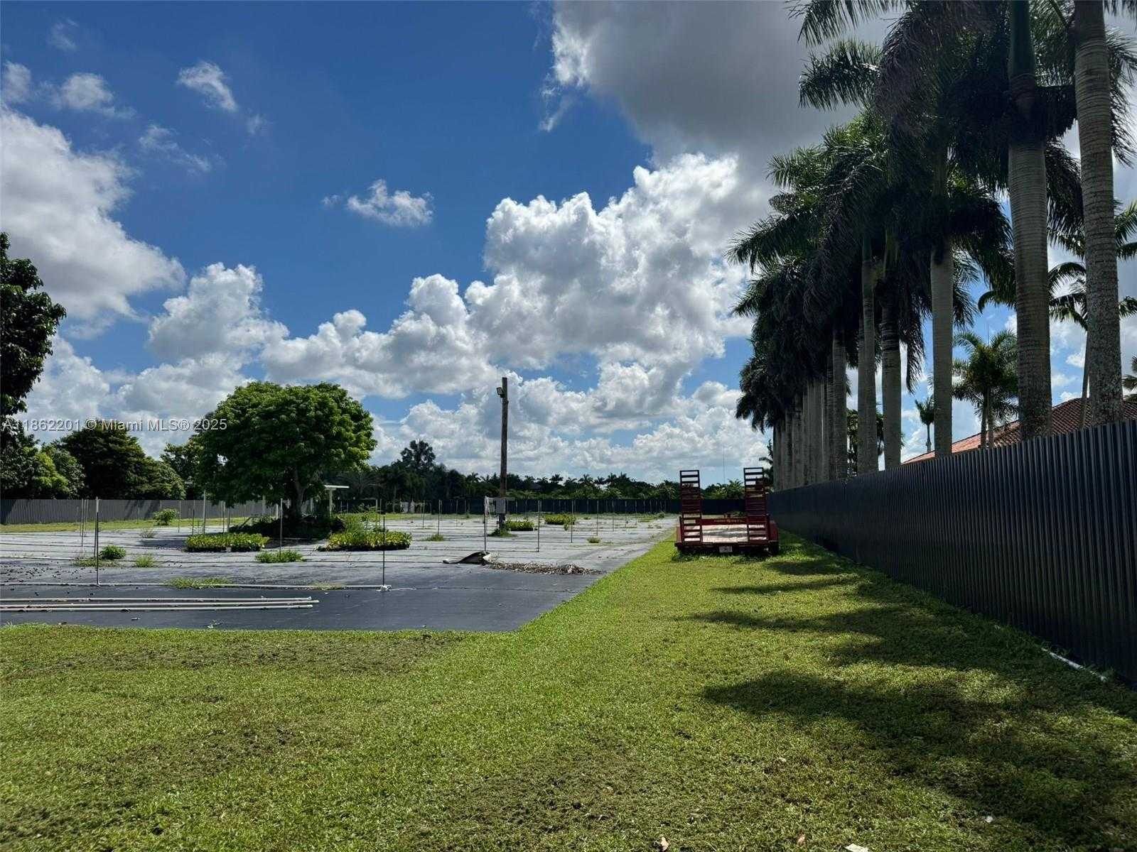 Small Image of Homestead Number 12