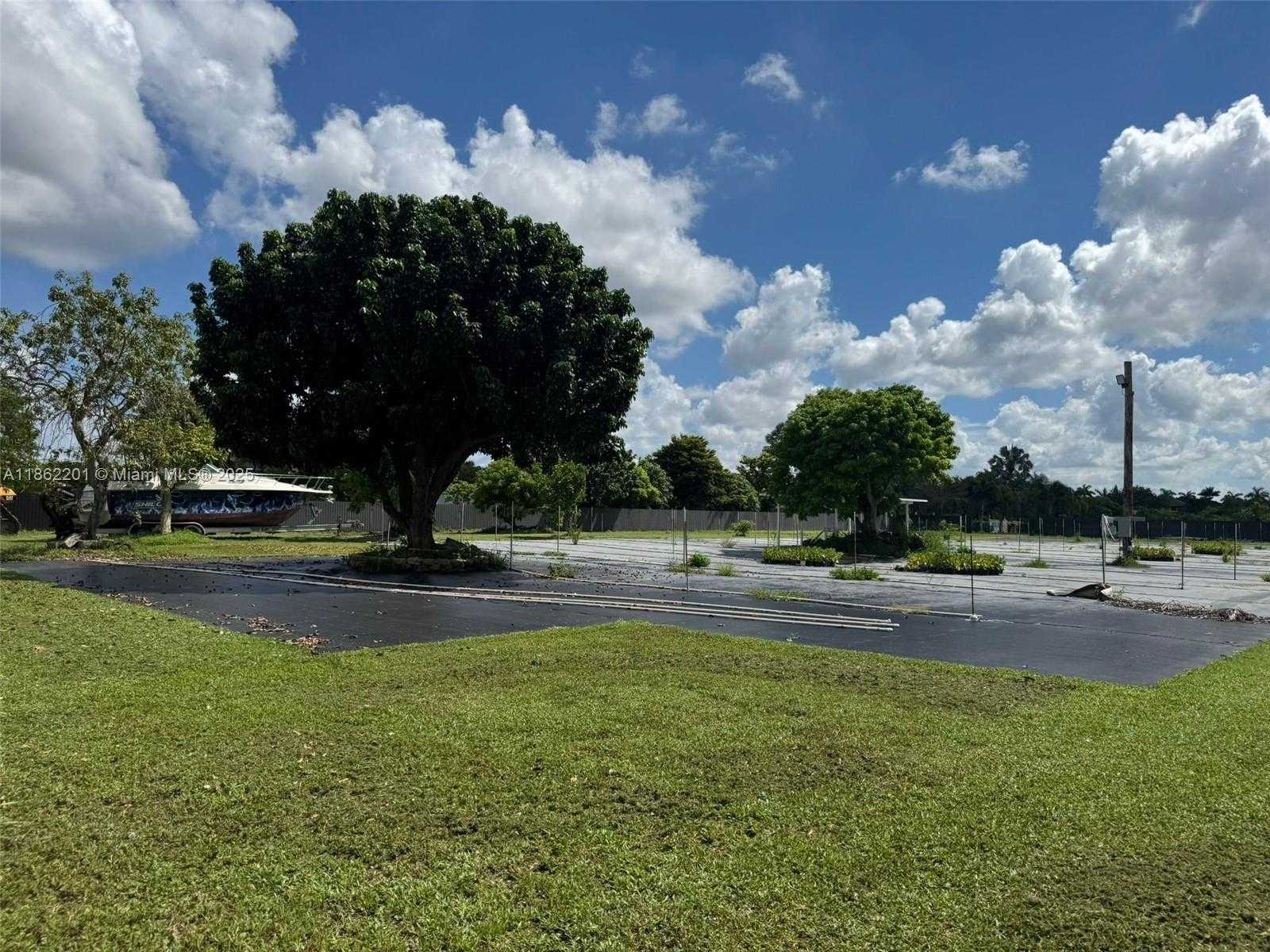 Small Image of Homestead Number 14