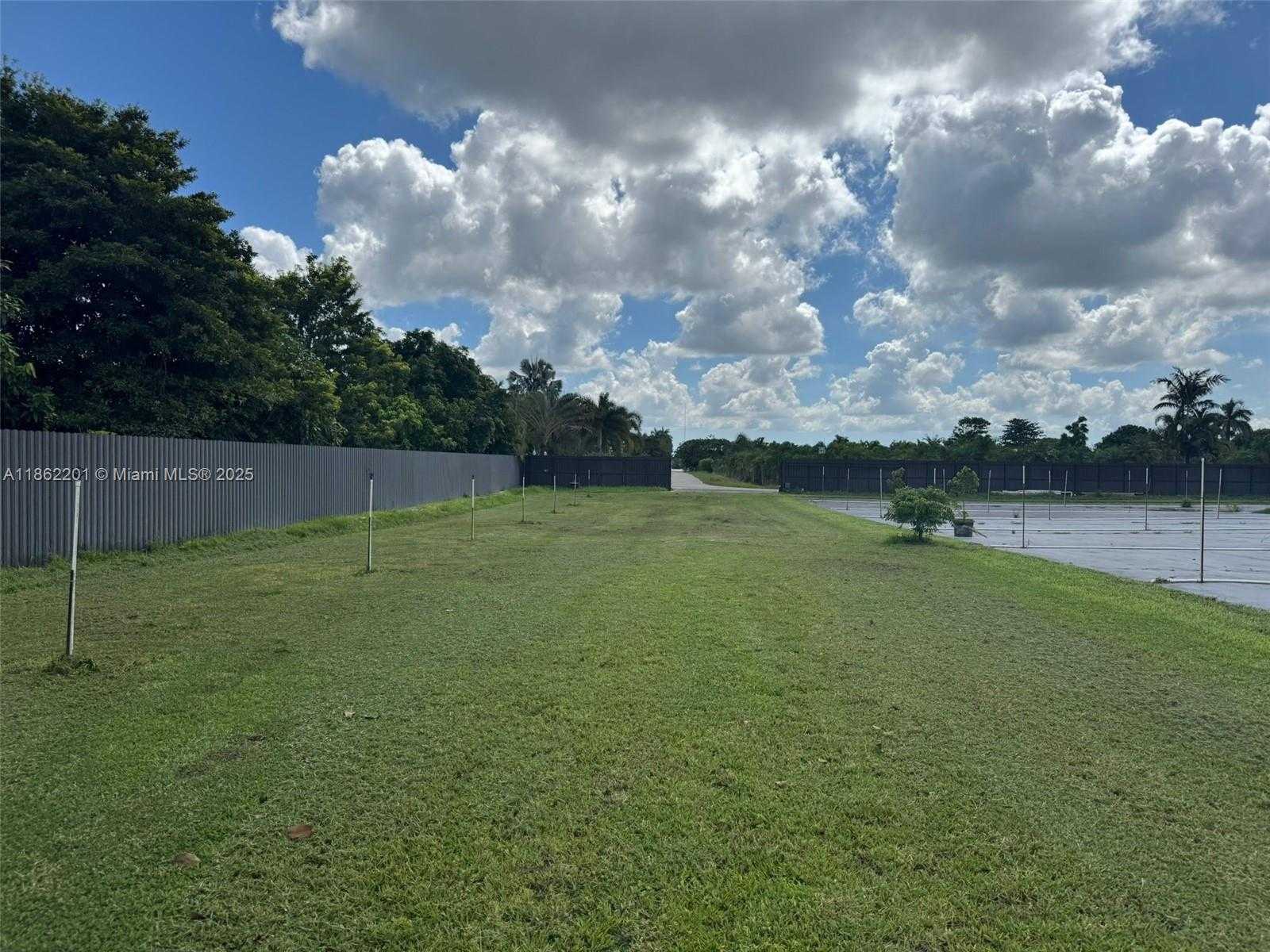 Small Image of Homestead Number 9