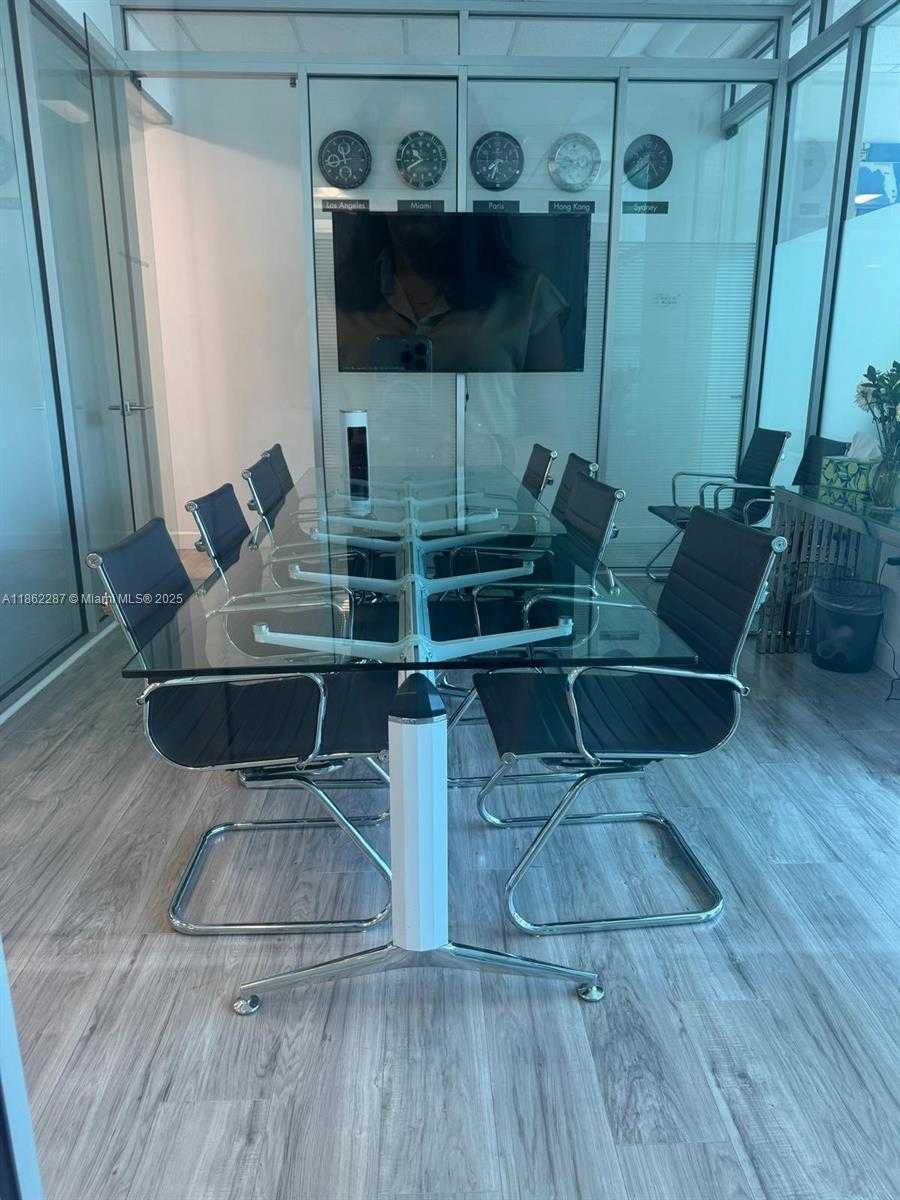 Small Image of 1900 NORTH BAYSHORE DR #1A, Miami Number 10