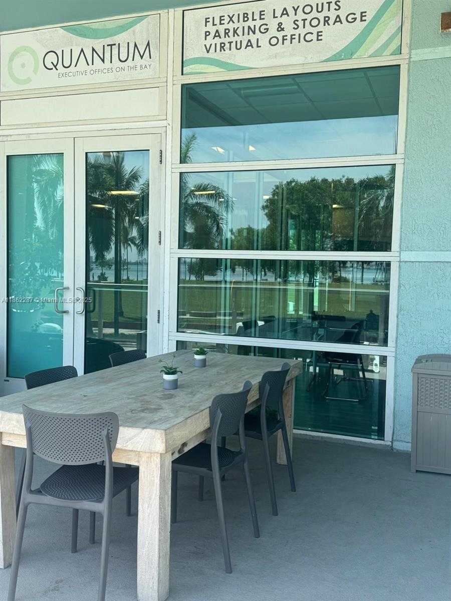 Small Image of 1900 NORTH BAYSHORE DR #1A, Miami Number 14