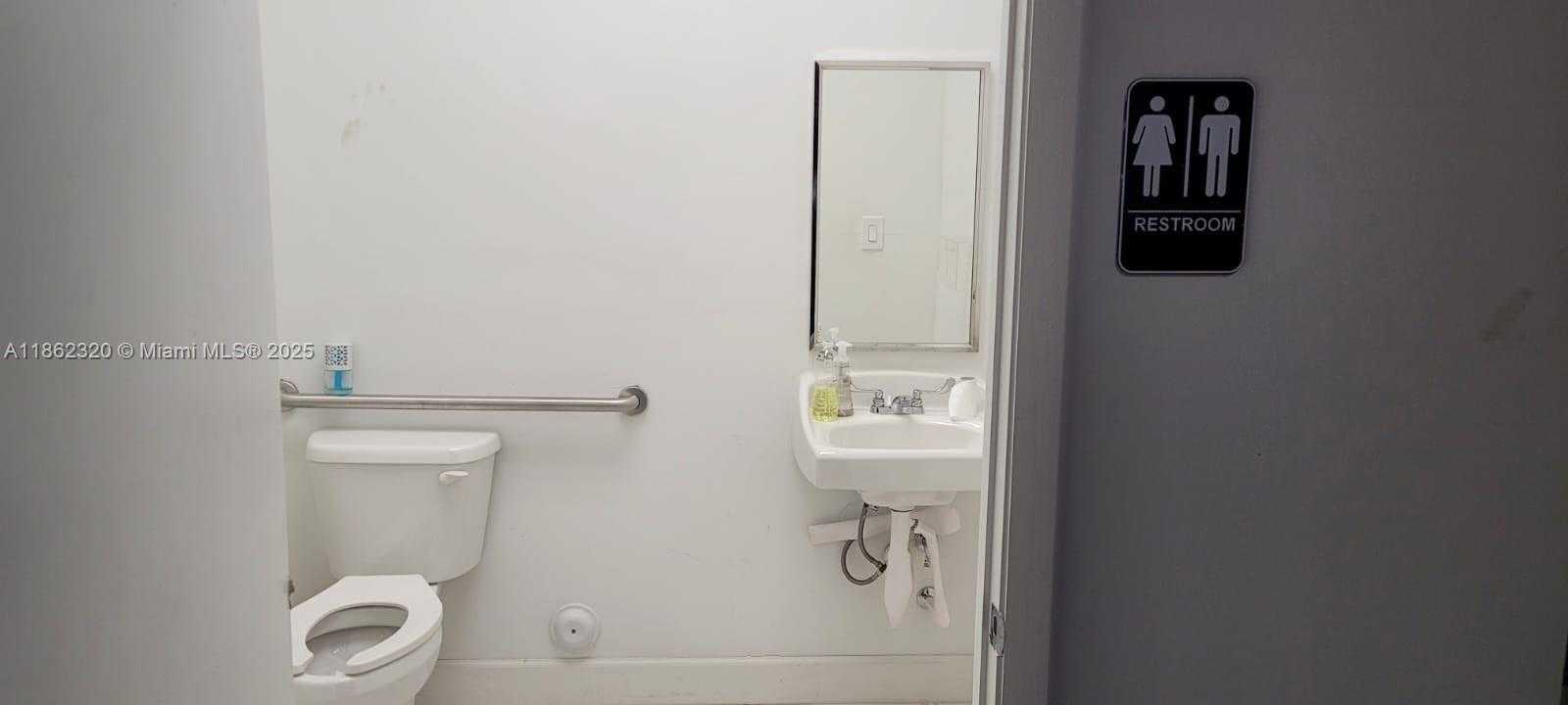 Small Image of 14900 SOUTH WEST 136TH ST #103, Miami Number 13