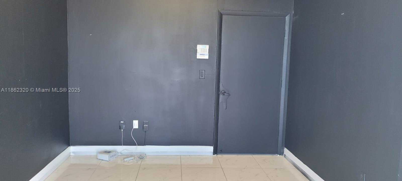 Small Image of 14900 SOUTH WEST 136TH ST #103, Miami Number 4